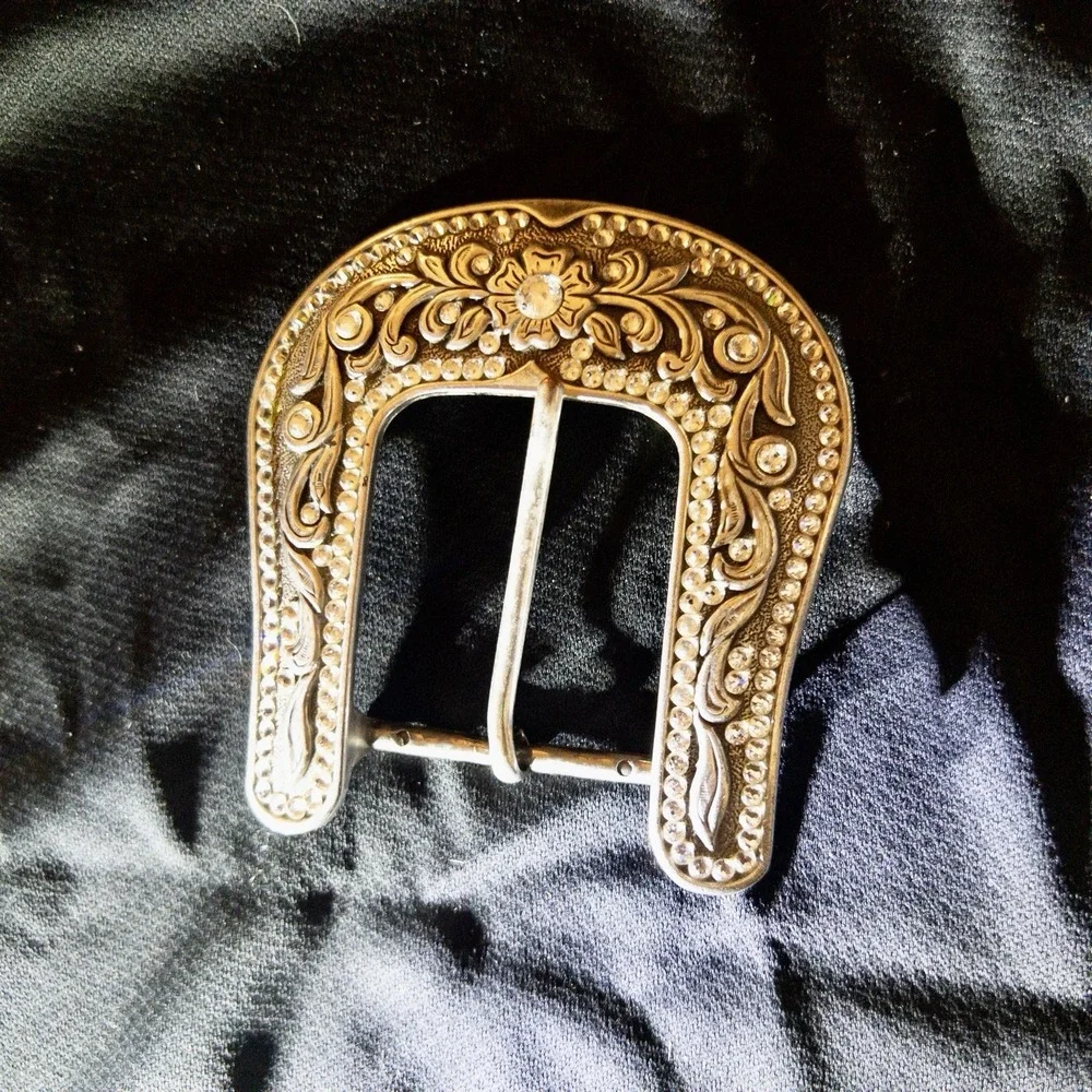 Western‎ Bling Belt Buckle Silver And Rhinestone Rodeo Country